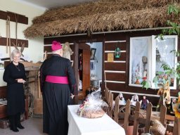 b_1024_768_0_00_images_2022_2023_Wydarzenia_biskup_330164716_139925538984600_6299504788745681141_n